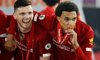 利物浦的新时代！萨拉赫离队，罗伯逊告别，“克洛普的故事”终于结束了