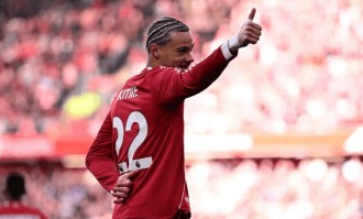 6900万英镑新援爆发！埃基蒂克37场16球 哈格里夫斯：他比哈兰德更全面