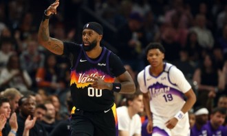 格林31分布克26+8阿伦19分 太阳25分大胜送爵士五连败