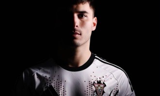 昔日西甲铁卫在新东家惨遭无视，泰山队及时止损，做了最明智决定