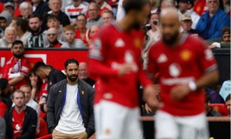 脸都打肿！滕哈格6000万苦追德容数月，一句话被彻底沉默